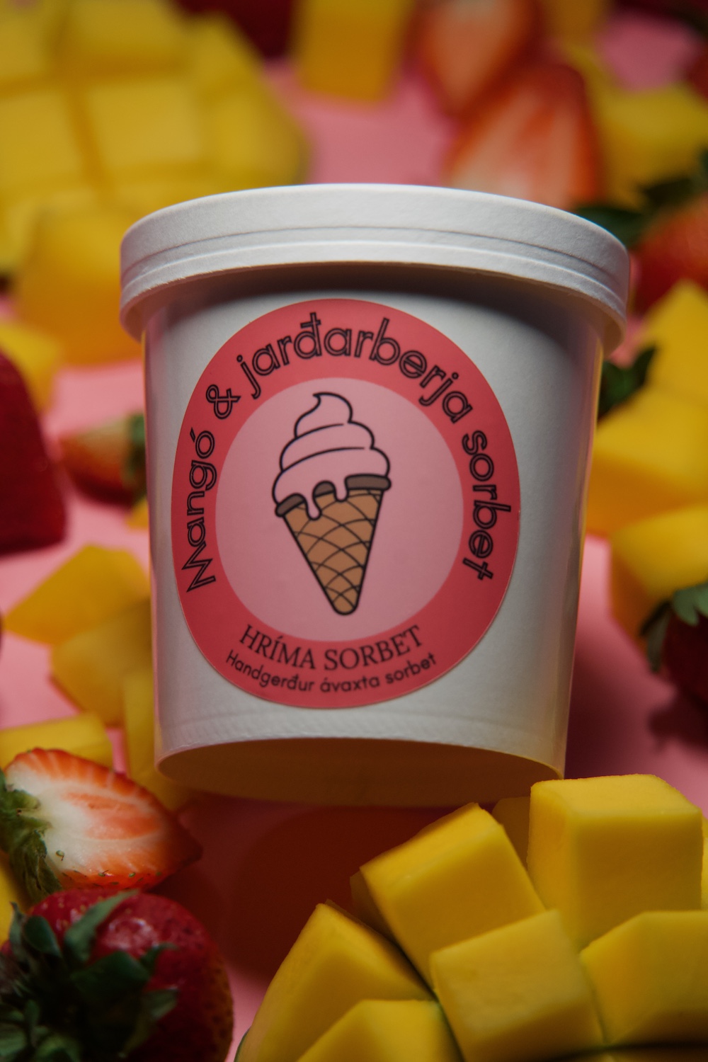 Mangó og jarðarberja sorbet